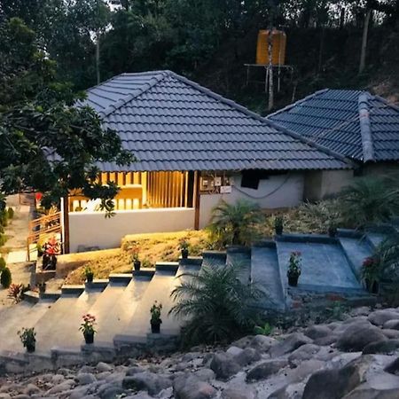 The Mountain Shades Resort Madikeri Exterior photo