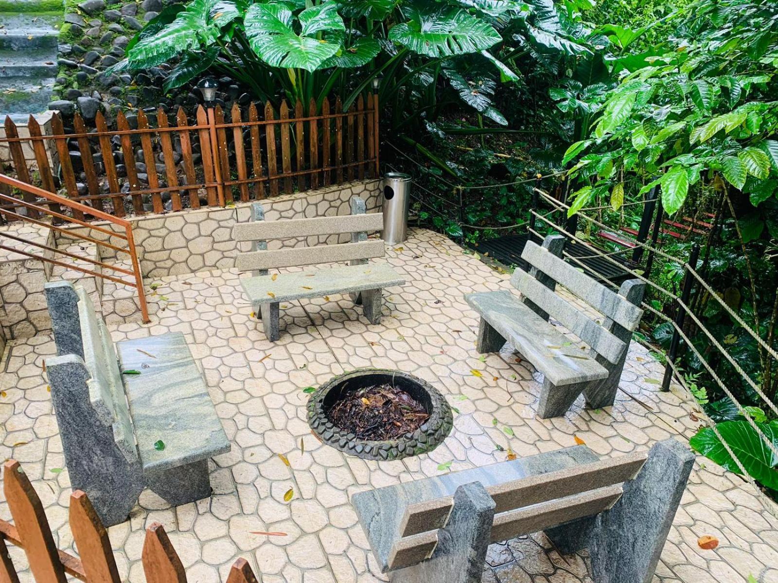 The Mountain Shades Resort Madikeri Exterior photo