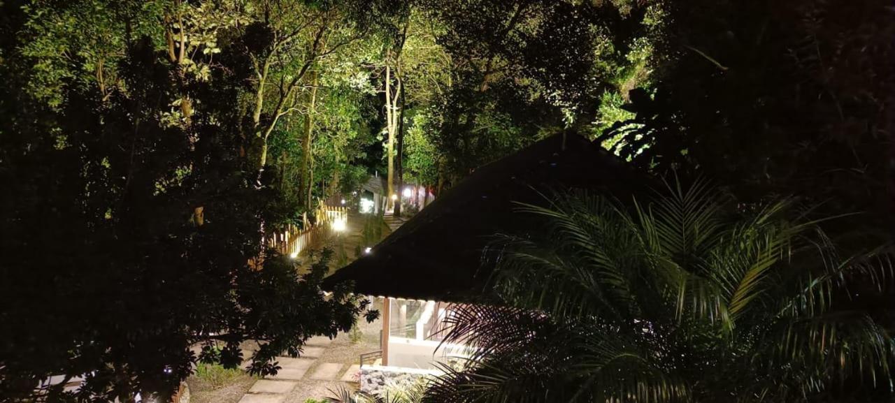 The Mountain Shades Resort Madikeri Exterior photo