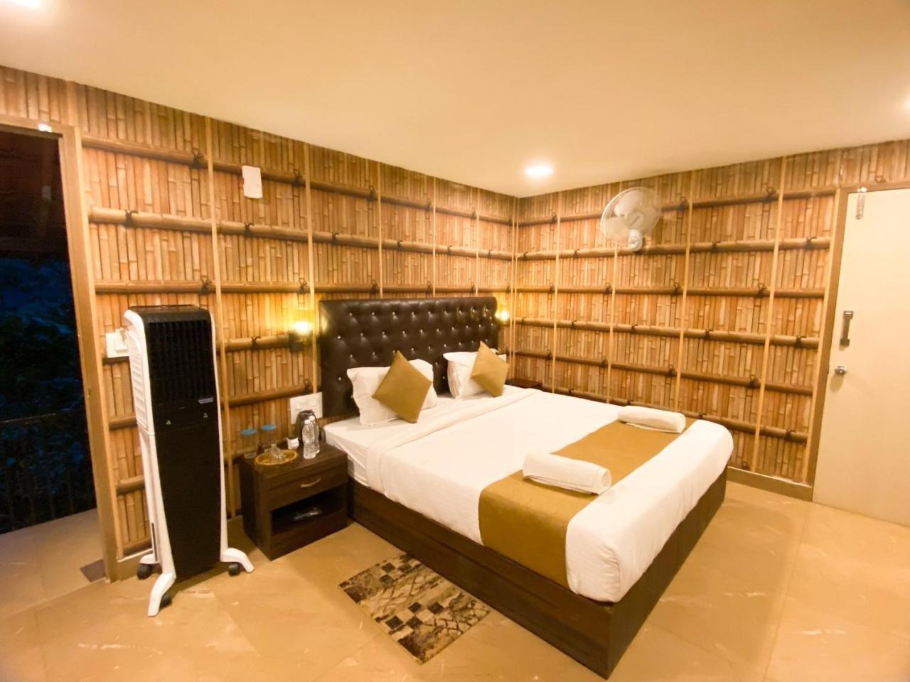 The Mountain Shades Resort Madikeri Exterior photo