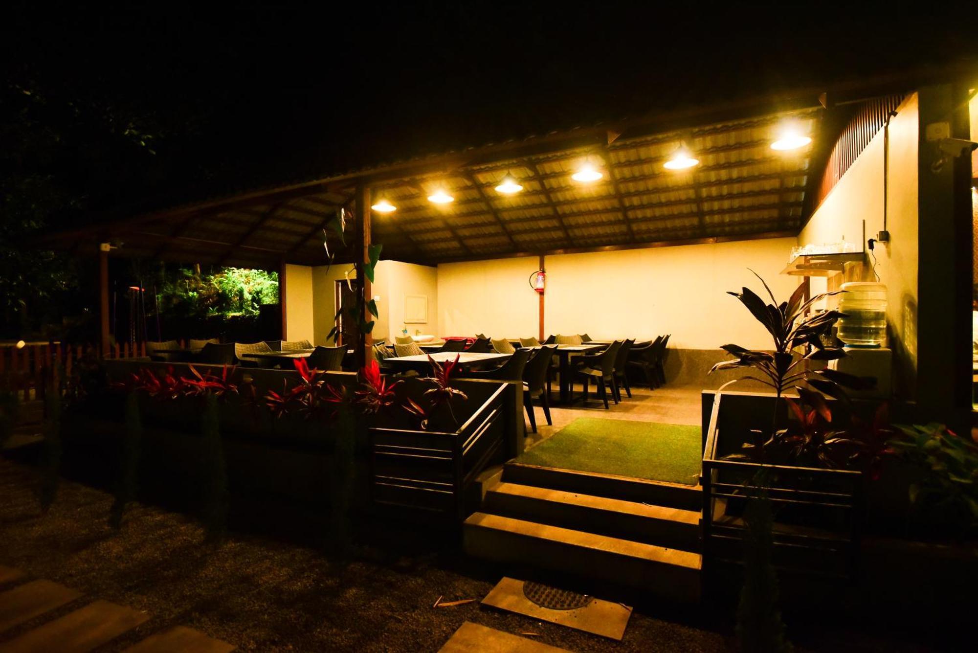 The Mountain Shades Resort Madikeri Exterior photo