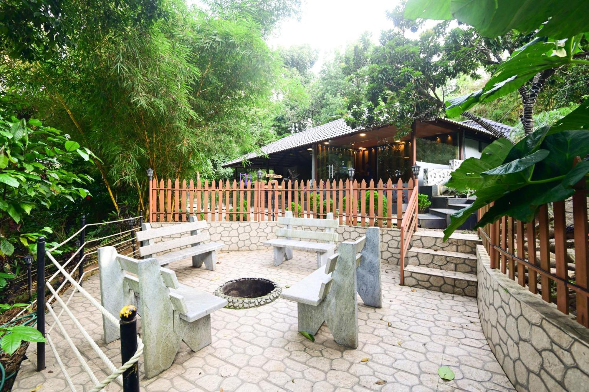The Mountain Shades Resort Madikeri Exterior photo