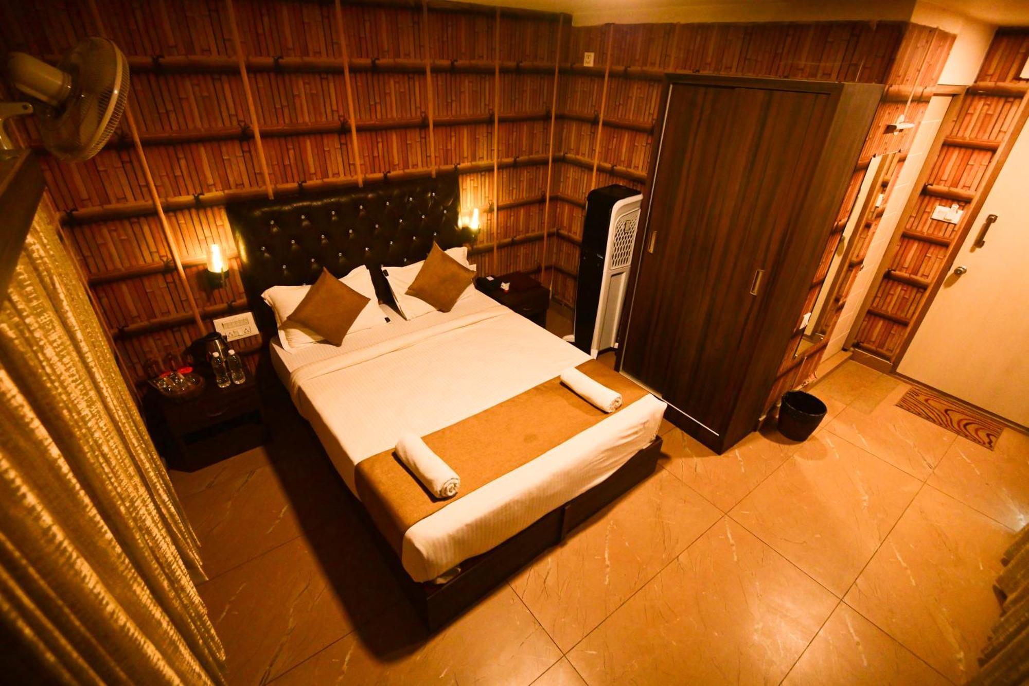 The Mountain Shades Resort Madikeri Exterior photo